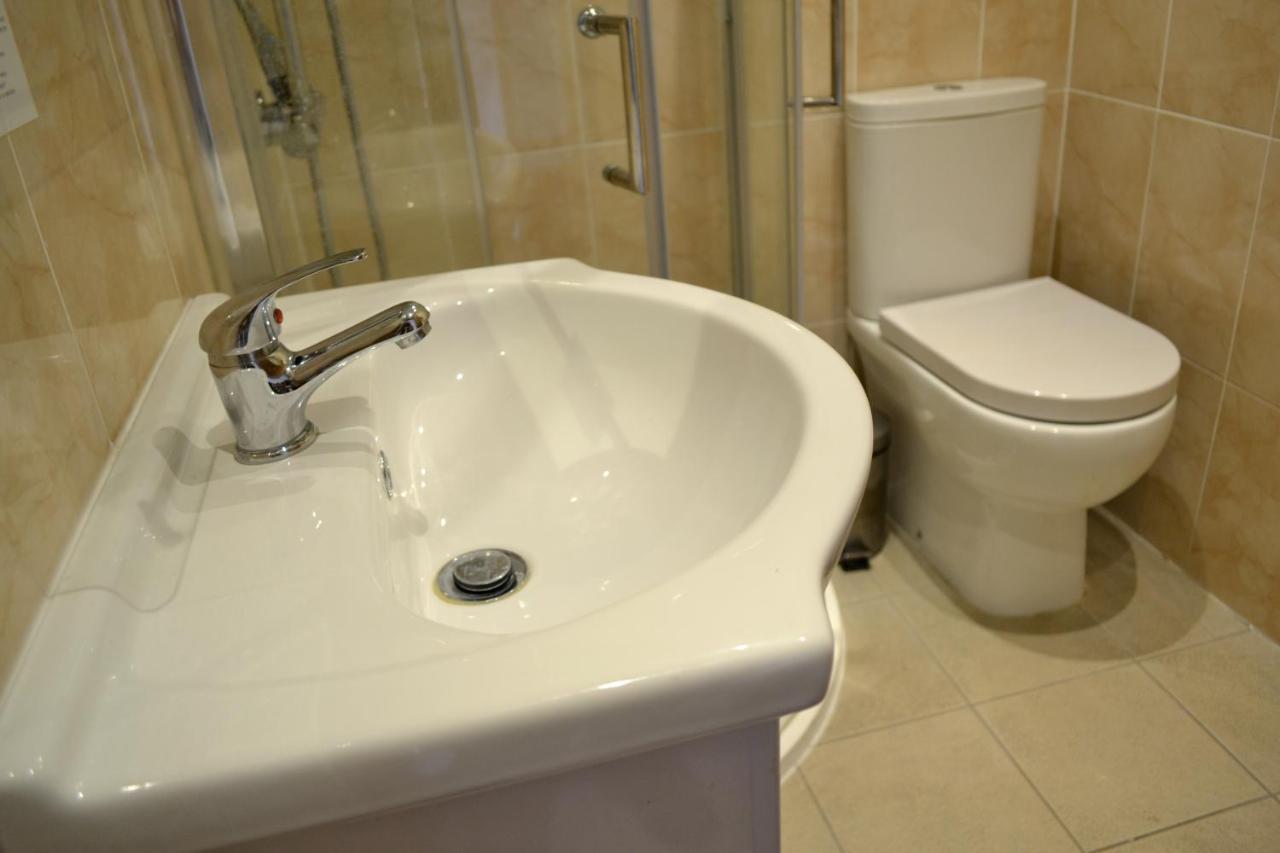 Pepper Street Rooms Вітчерч Екстер'єр фото